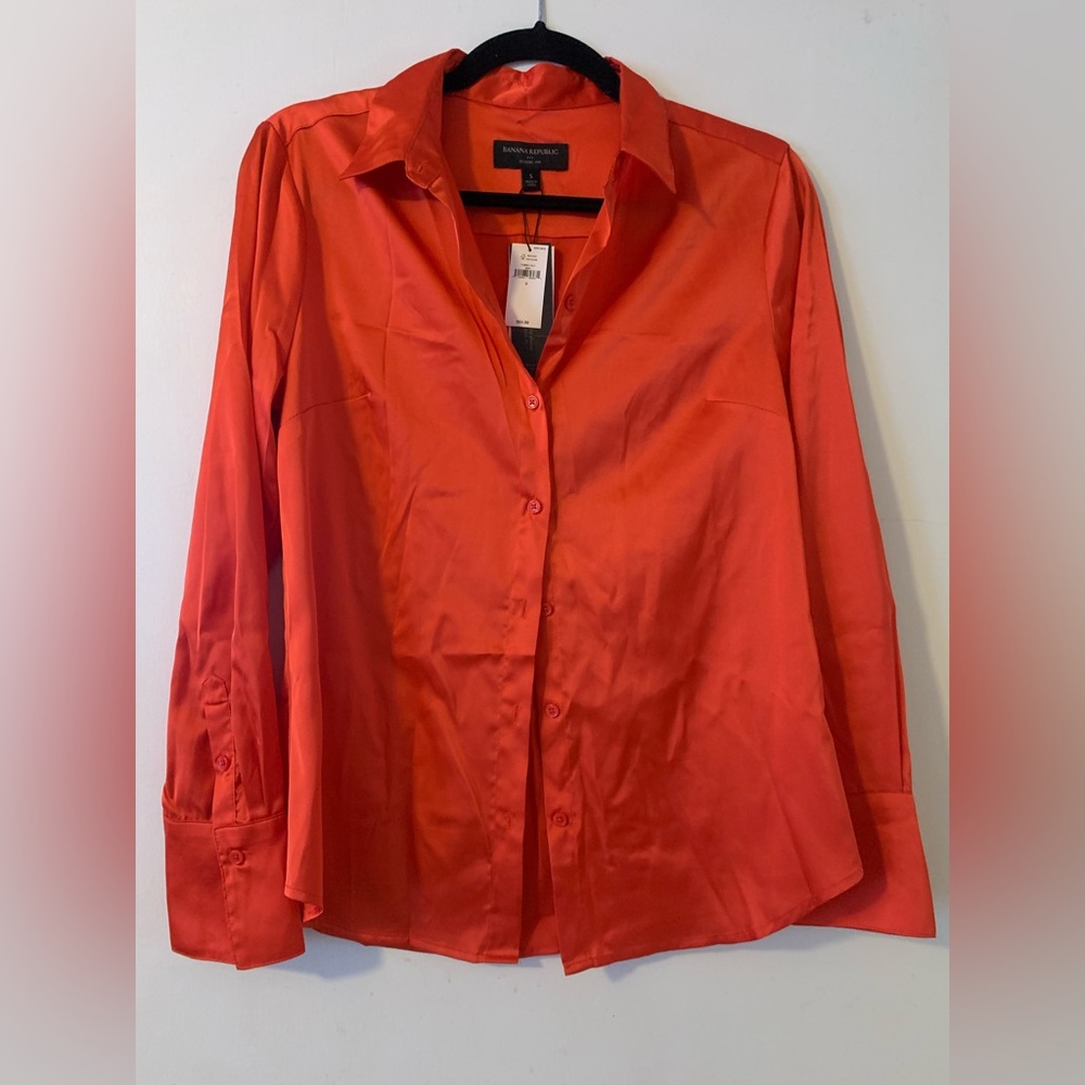 NWT Banana Republic Pumpkin Spice Silky Button down size Smalll